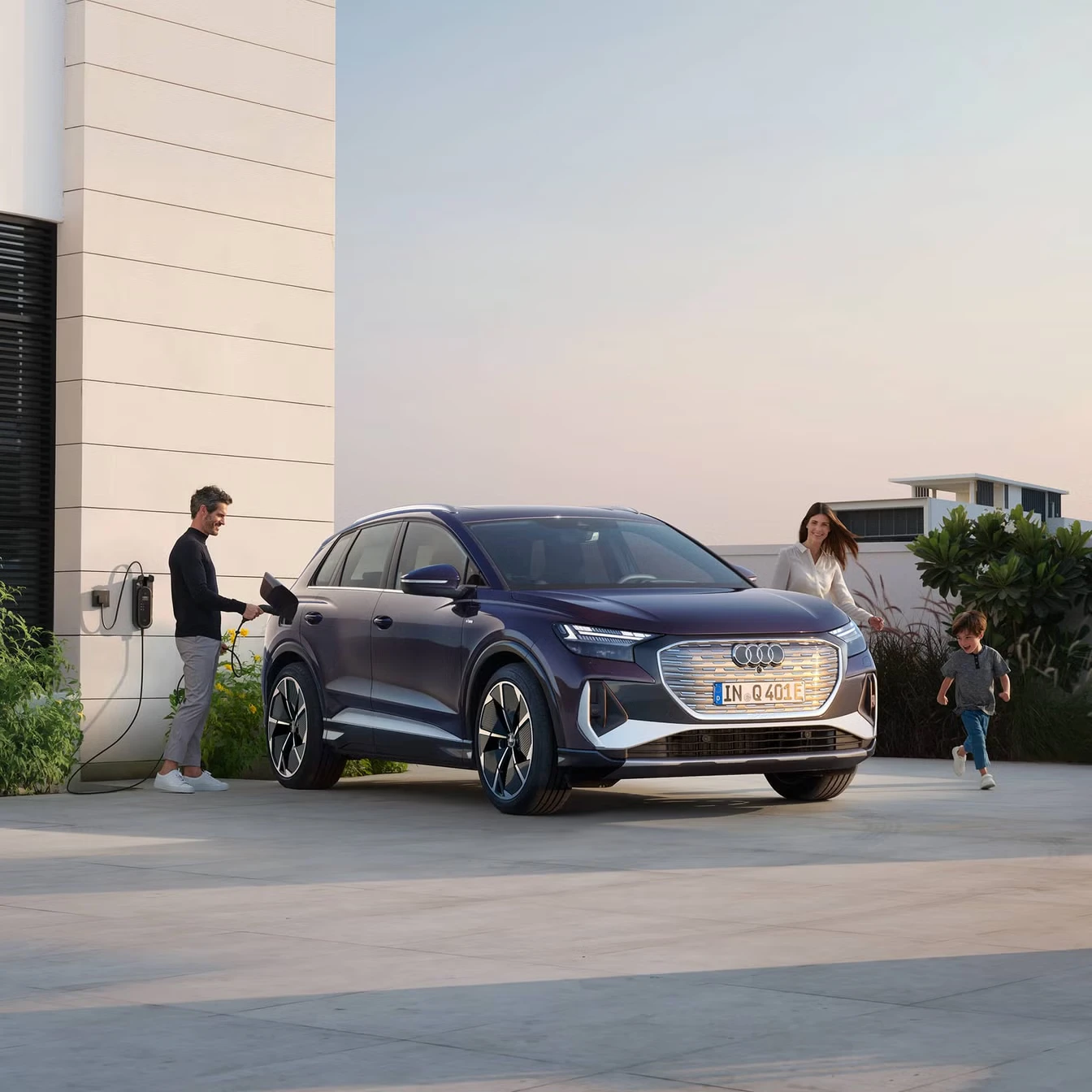 Audi Q4 e-tron, SUV électrique familial premium avec grand coffre et rangements